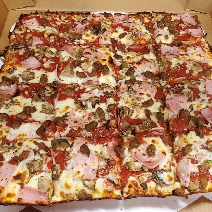 🍕 The Big G – When a little pizza just isn’t enough!