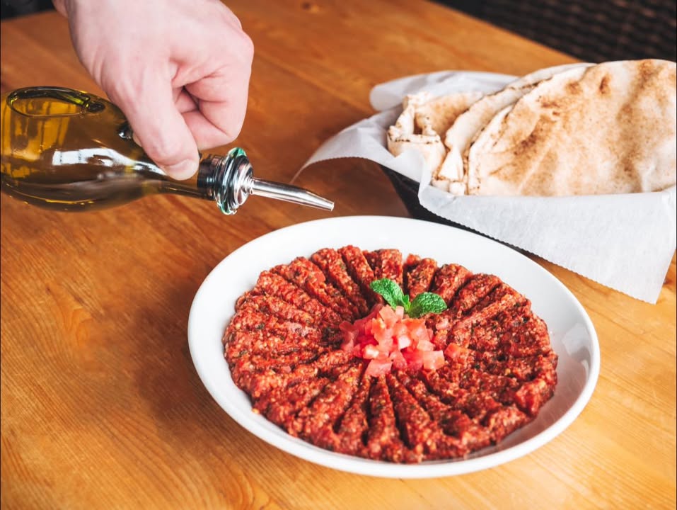 🍅 Tomato Kibbeh is a delicious vegan alternative to the more traditional kibbeh nyeh