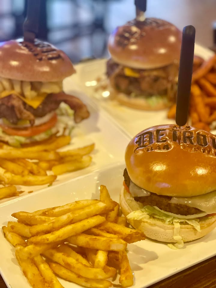 🍔 **Burger & Brew Special!**