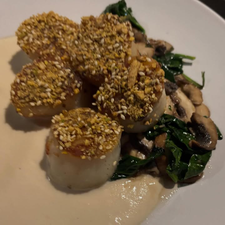 Pan Seared Scallops are on special tonight!